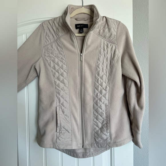 Style&Co Sport Fleece Jacket, Quilt Work details, Ivory/Cream - Picture 4 of 6